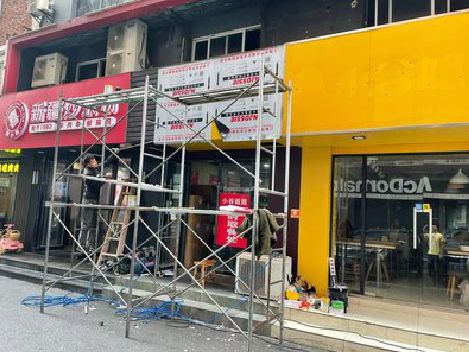 五河制作广告招牌如何避免它发黄？